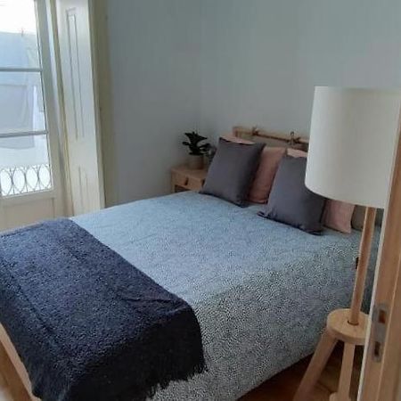 Quarto Com Varanda Na Rua Dos Douradores Lisboa Eksteriør bilde